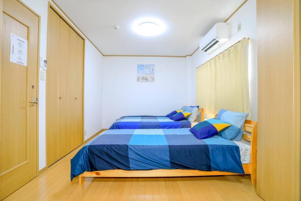 鶴橋駅徒歩2分 トイレ浴室複数あり3階建て一軒家車庫付き Apartment Osaka Exterior photo